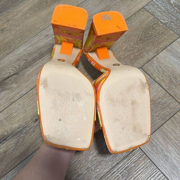 Zara Printed Heel Sandals - Picture 6 of 10